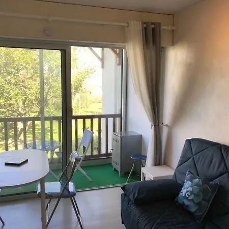 Ibigniarry A252 - Quartier Calme Avec Piscine Collective *
